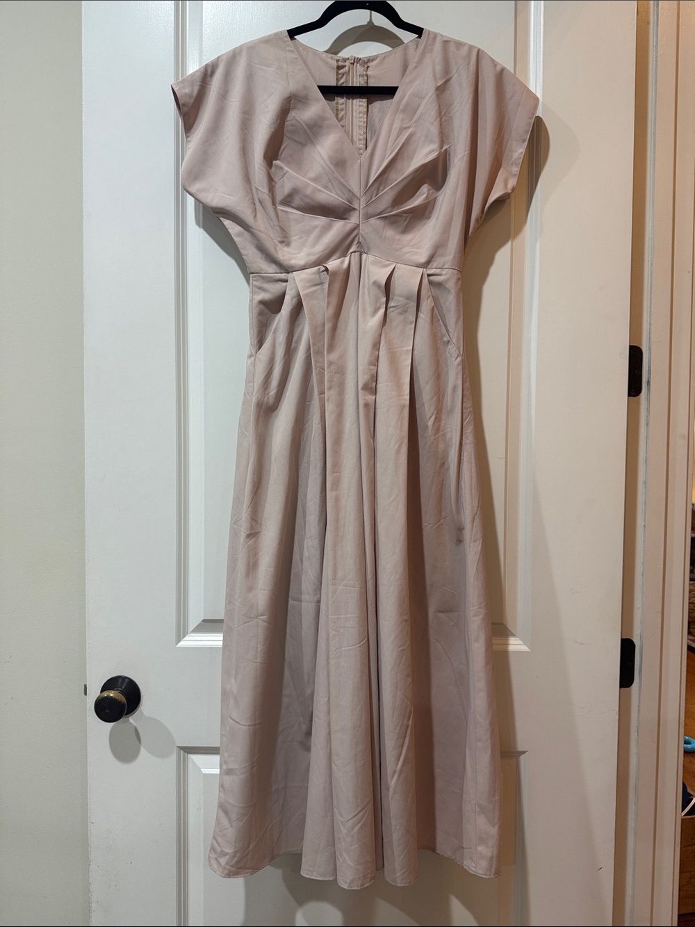 Elegant Cream Midi Dress with Pleated Skirt